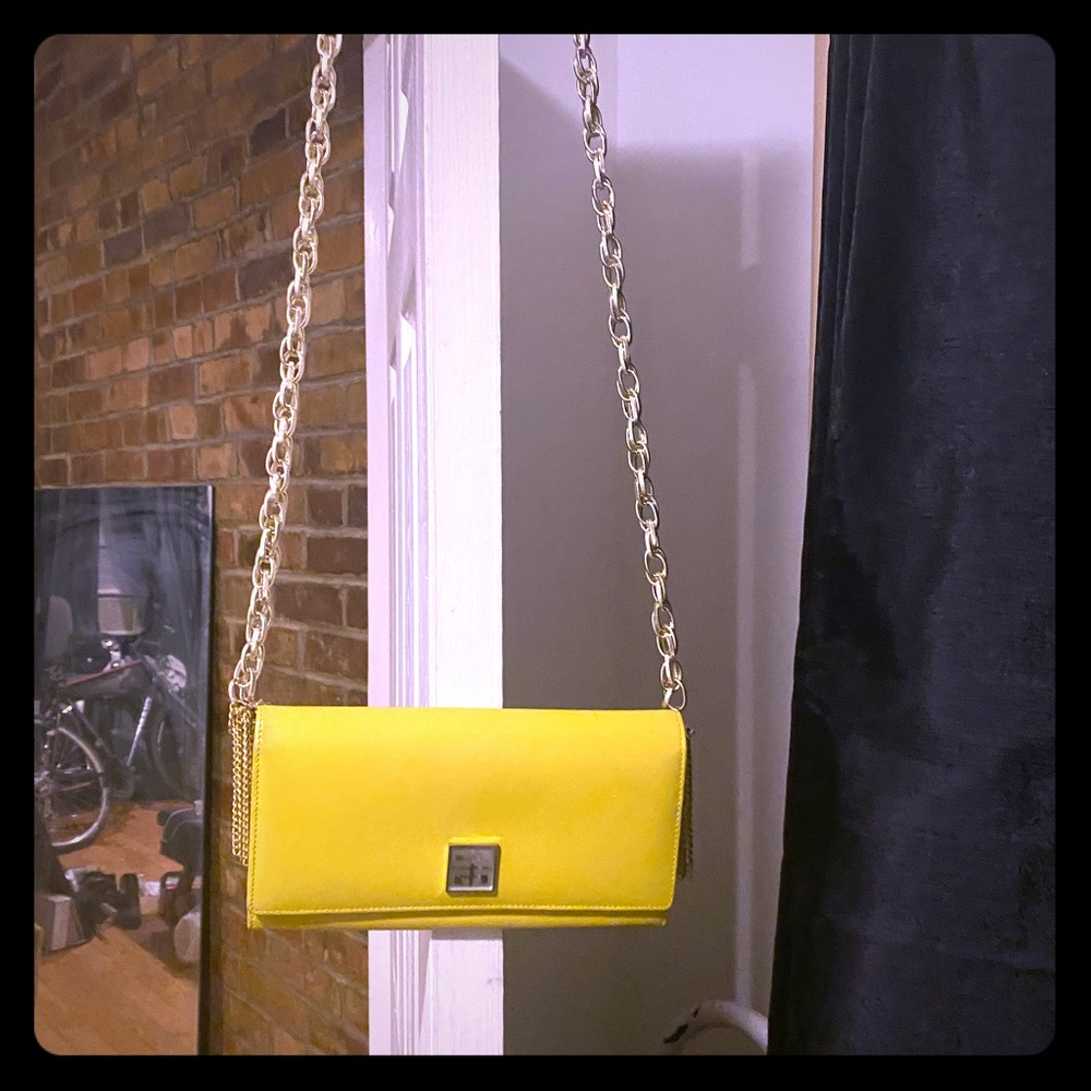 Givanchy bifold long logos wallet on chain